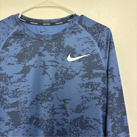Nike Pro Dri Fit Slim Fit Men's Medium Blue Long Sleeve Activewear Shirt - Picture 3 of 9